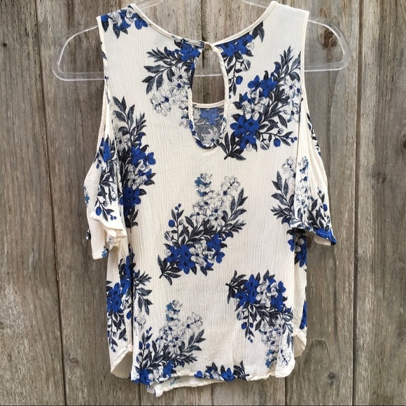 One Clothing Floral Cold Shoulder Boho Cerulean Blue Floral Top Medium - Picture 3 of 6